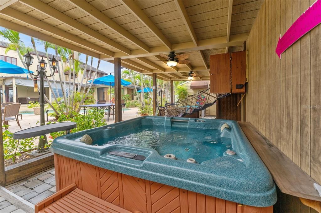 For Sale: $1,499,000 (6 beds, 5 baths, 3850 Square Feet)