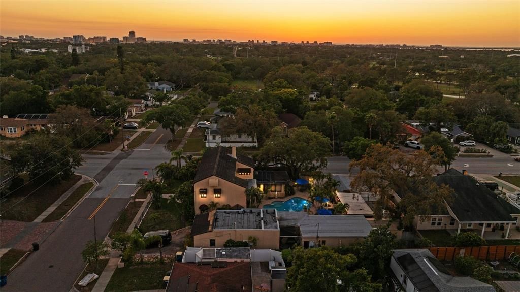 For Sale: $1,499,000 (6 beds, 5 baths, 3850 Square Feet)