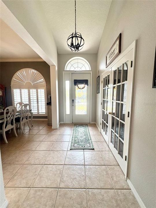 For Sale: $589,900 (4 beds, 3 baths, 2656 Square Feet)