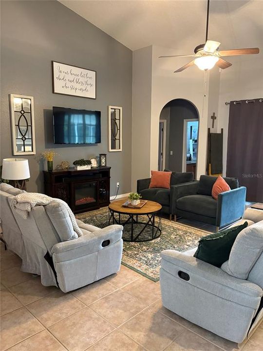 For Sale: $589,900 (4 beds, 3 baths, 2656 Square Feet)