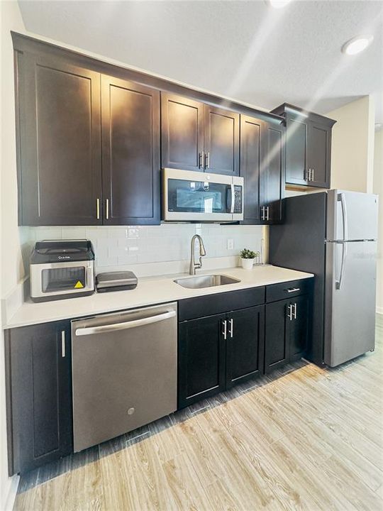 На продажу: $759,000 (5 спален, 3 ванн, 3683 Квадратных фут)