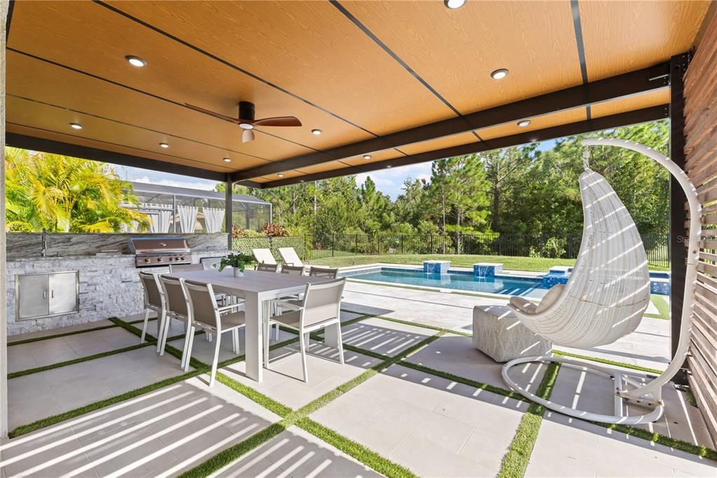 На продажу: $759,000 (5 спален, 3 ванн, 3683 Квадратных фут)