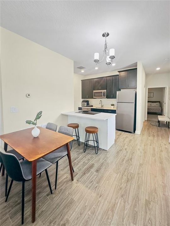 На продажу: $759,000 (5 спален, 3 ванн, 3683 Квадратных фут)