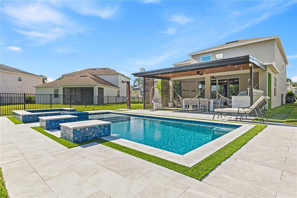 На продажу: $759,000 (5 спален, 3 ванн, 3683 Квадратных фут)