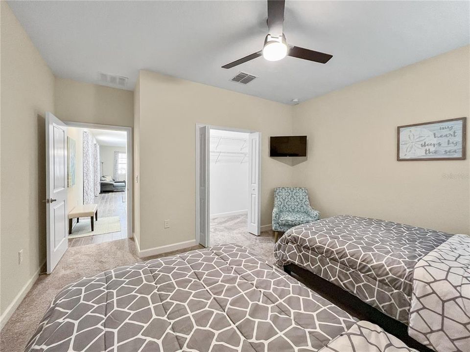 На продажу: $759,000 (5 спален, 3 ванн, 3683 Квадратных фут)