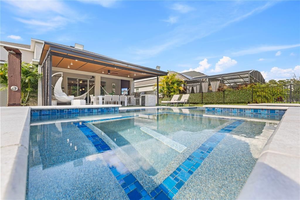 На продажу: $759,000 (5 спален, 3 ванн, 3683 Квадратных фут)