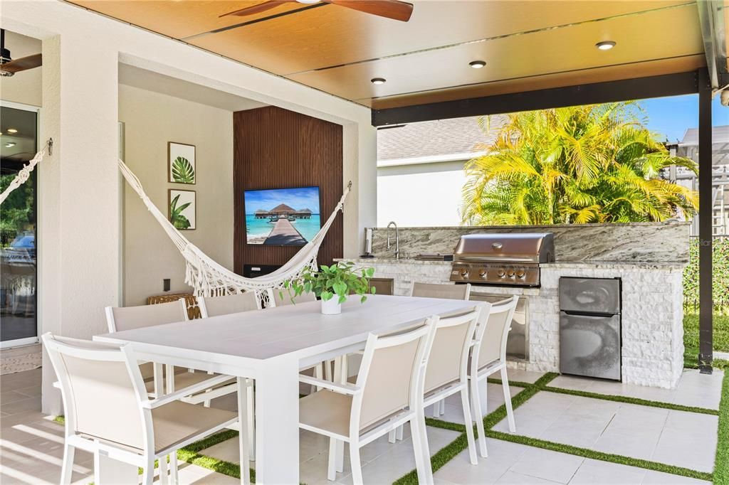 На продажу: $759,000 (5 спален, 3 ванн, 3683 Квадратных фут)