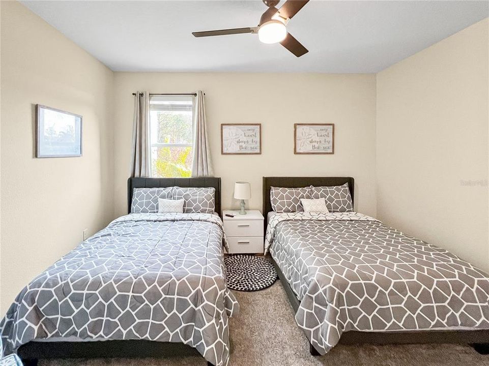 На продажу: $759,000 (5 спален, 3 ванн, 3683 Квадратных фут)