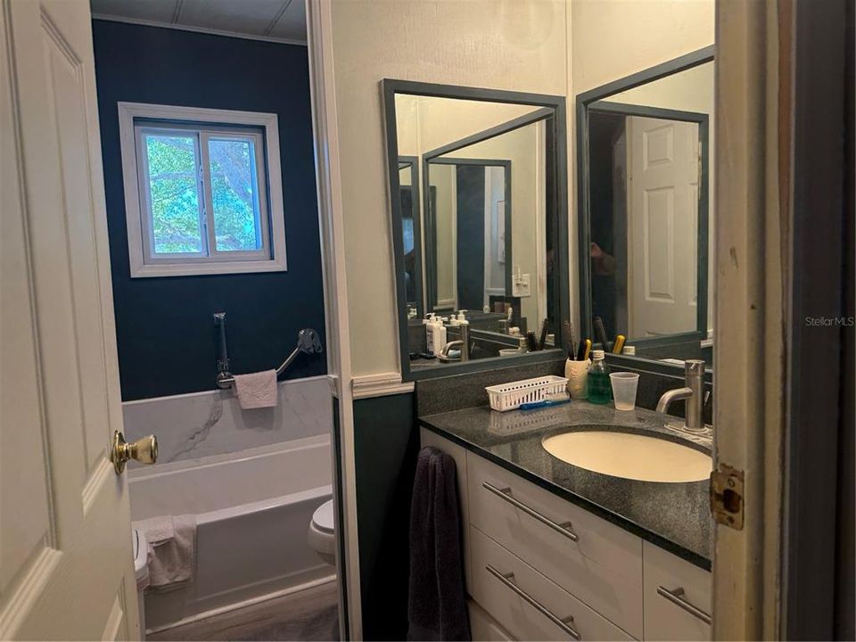 For Sale: $189,000 (3 beds, 2 baths, 1344 Square Feet)