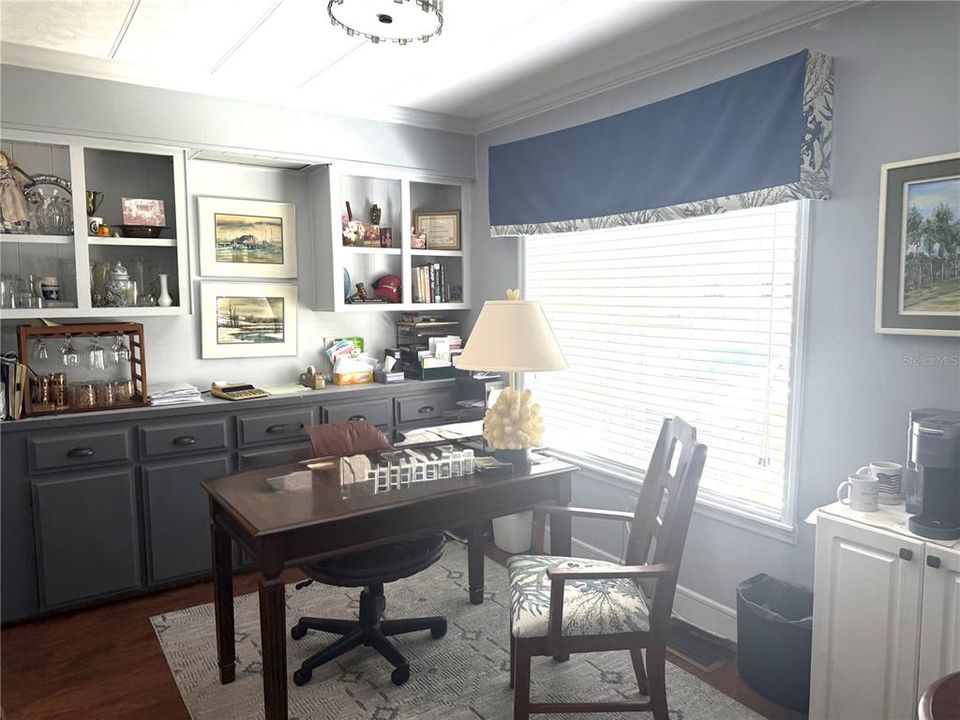 For Sale: $189,000 (3 beds, 2 baths, 1344 Square Feet)