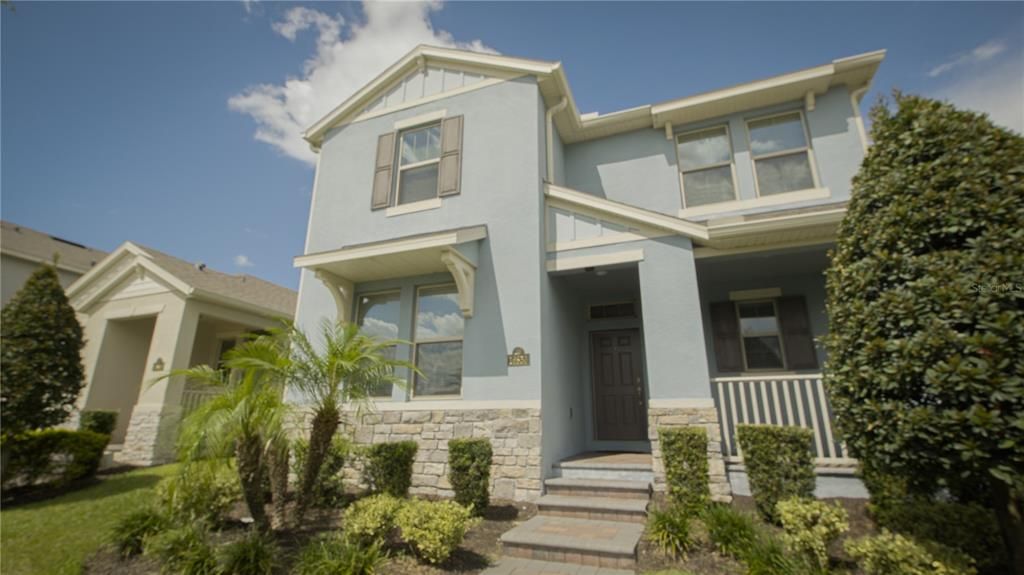 最近售出: $597,000 (4 贝兹, 3 浴室, 2472 平方英尺)