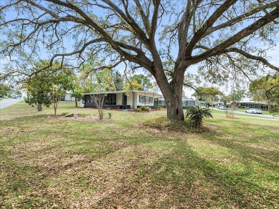 合同活跃: $179,000 (2 贝兹, 2 浴室, 1344 平方英尺)