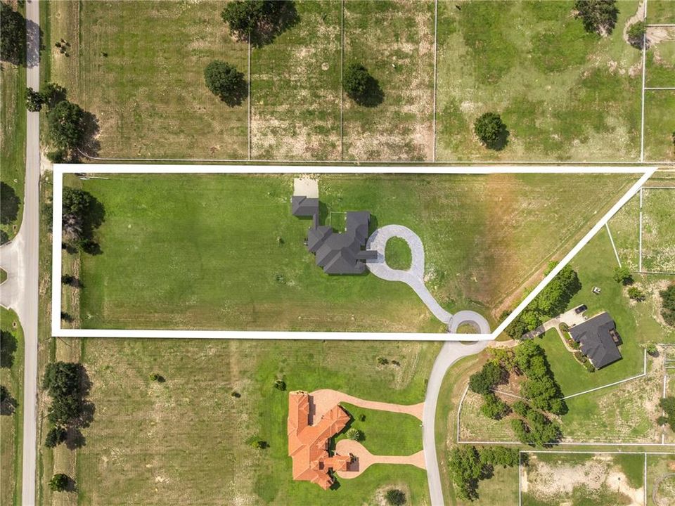 待售: $1,650,000 (7 贝兹, 5 浴室, 5566 平方英尺)