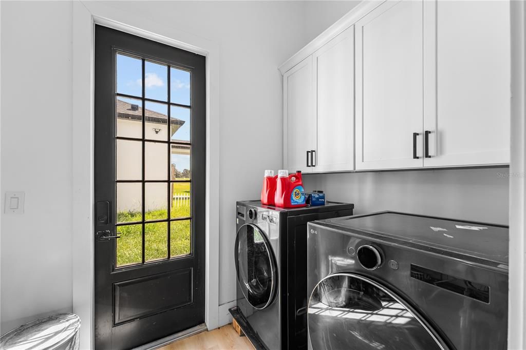 待售: $1,650,000 (7 贝兹, 5 浴室, 5566 平方英尺)