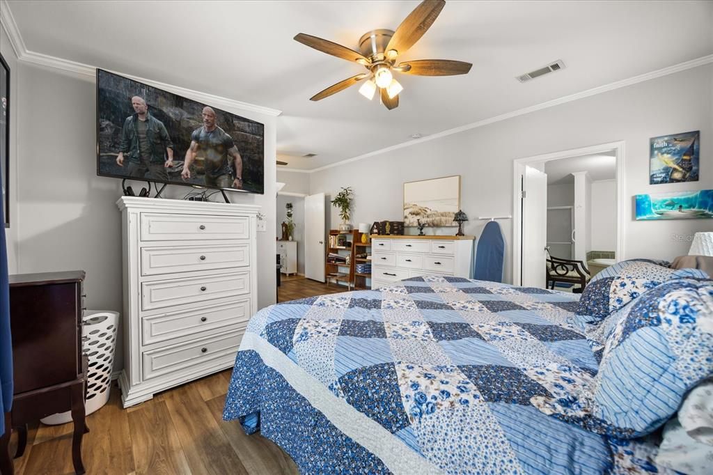 待售: $263,900 (3 贝兹, 2 浴室, 1560 平方英尺)