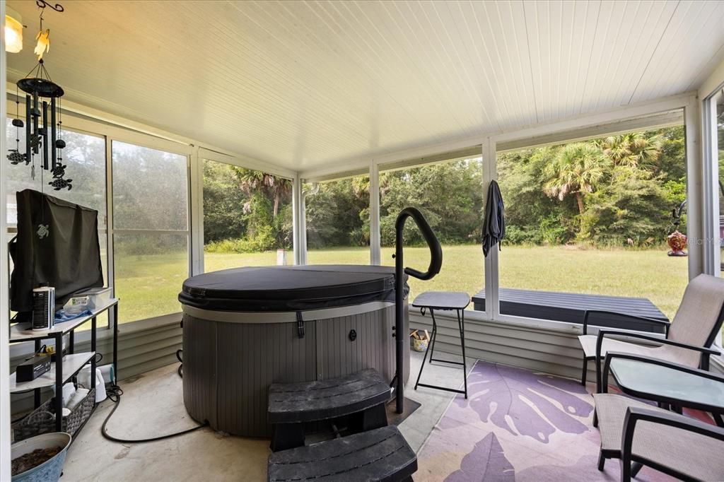 待售: $263,900 (3 贝兹, 2 浴室, 1560 平方英尺)