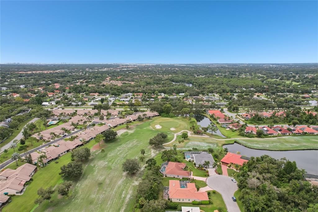 合同活跃: $615,000 (3 贝兹, 2 浴室, 2431 平方英尺)