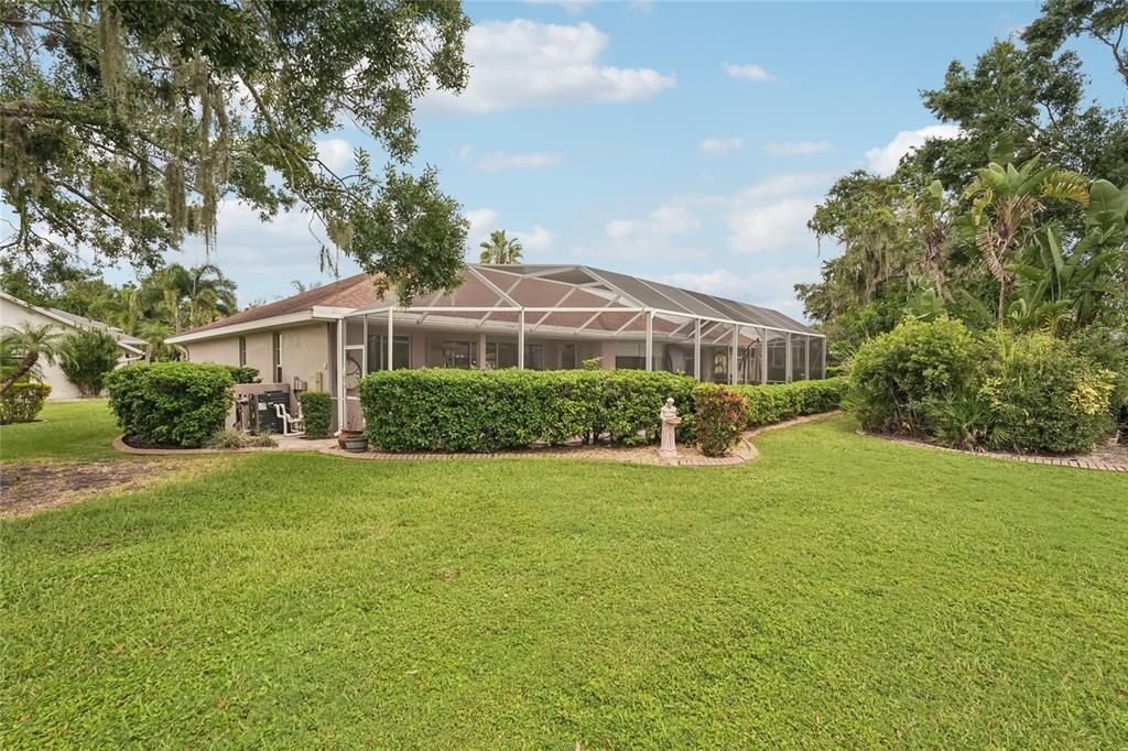 合同活跃: $615,000 (3 贝兹, 2 浴室, 2431 平方英尺)