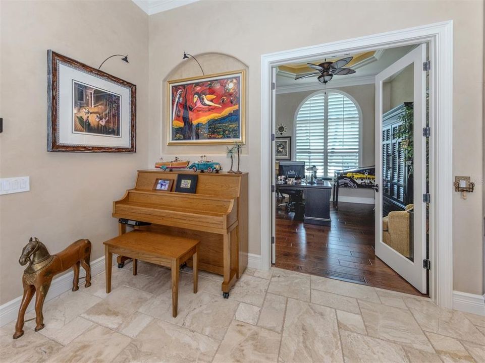 Active With Contract: $1,100,000 (3 beds, 2 baths, 2601 Square Feet)