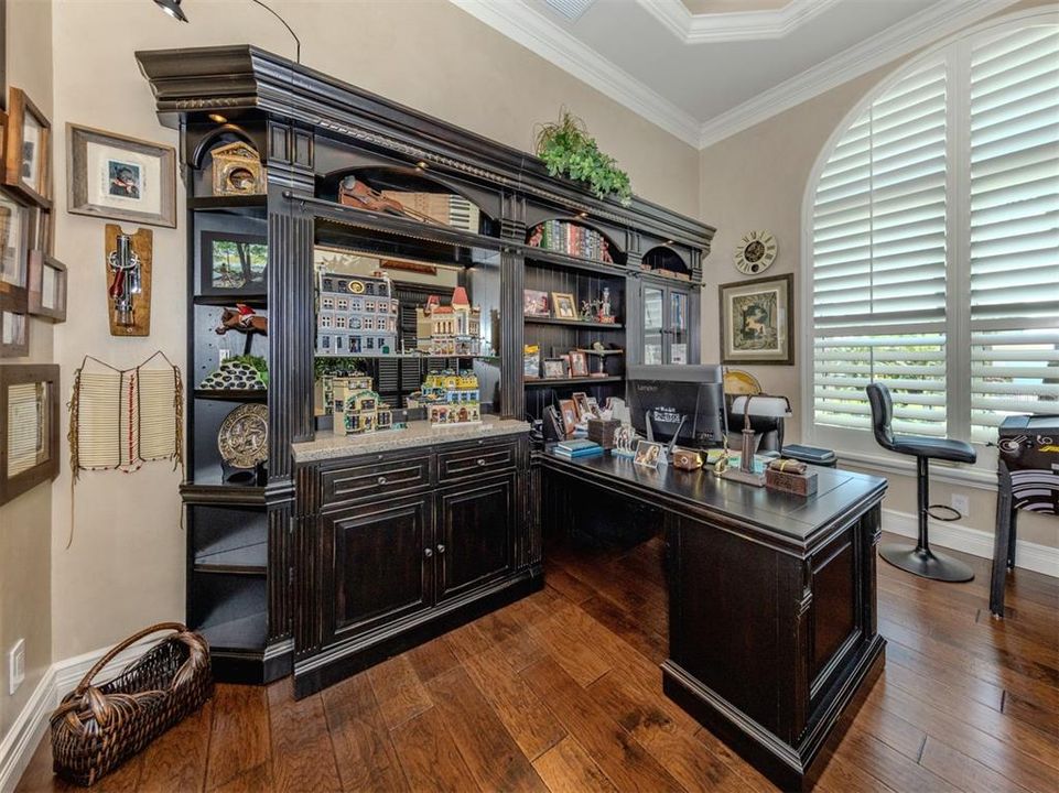 Active With Contract: $1,100,000 (3 beds, 2 baths, 2601 Square Feet)