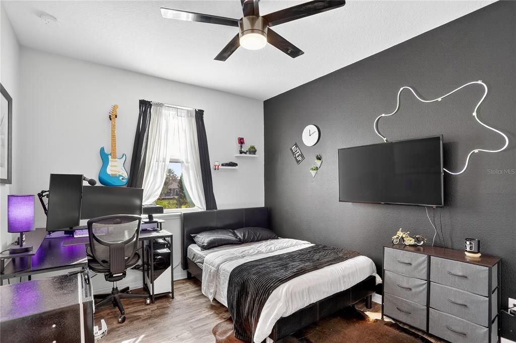 待售: $318,000 (3 贝兹, 2 浴室, 1595 平方英尺)