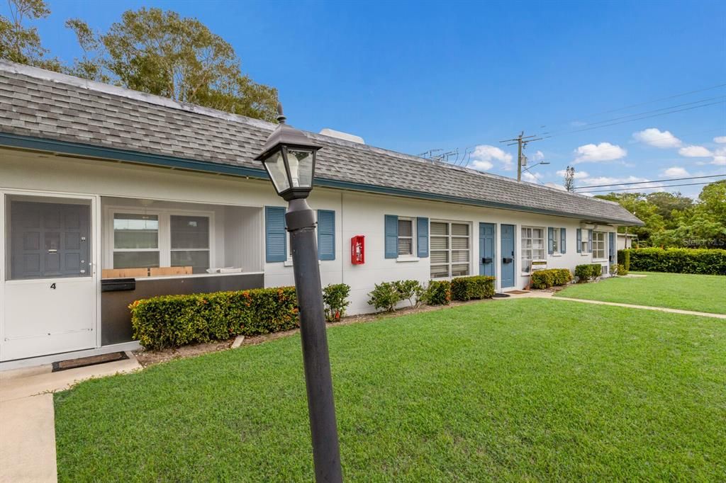 待售: $149,900 (1 贝兹, 1 浴室, 598 平方英尺)