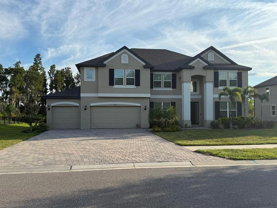 Active With Contract: $1,120,000 (7 beds, 5 baths, 5506 Square Feet)