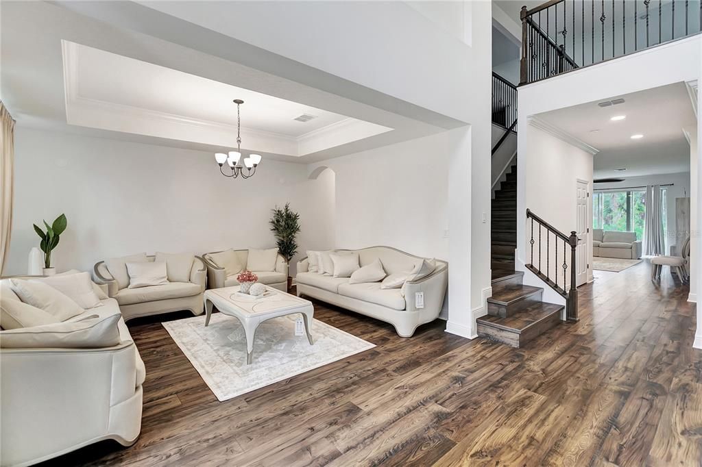 Active With Contract: $1,120,000 (7 beds, 5 baths, 5506 Square Feet)