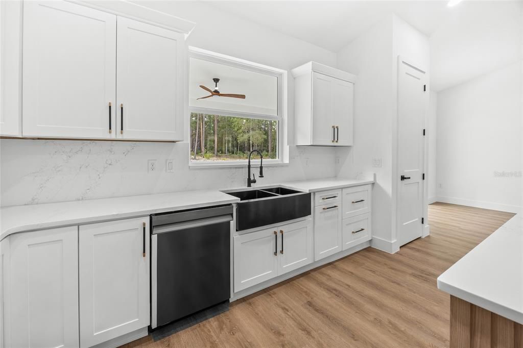 Active With Contract: $489,900 (4 beds, 2 baths, 2073 Square Feet)