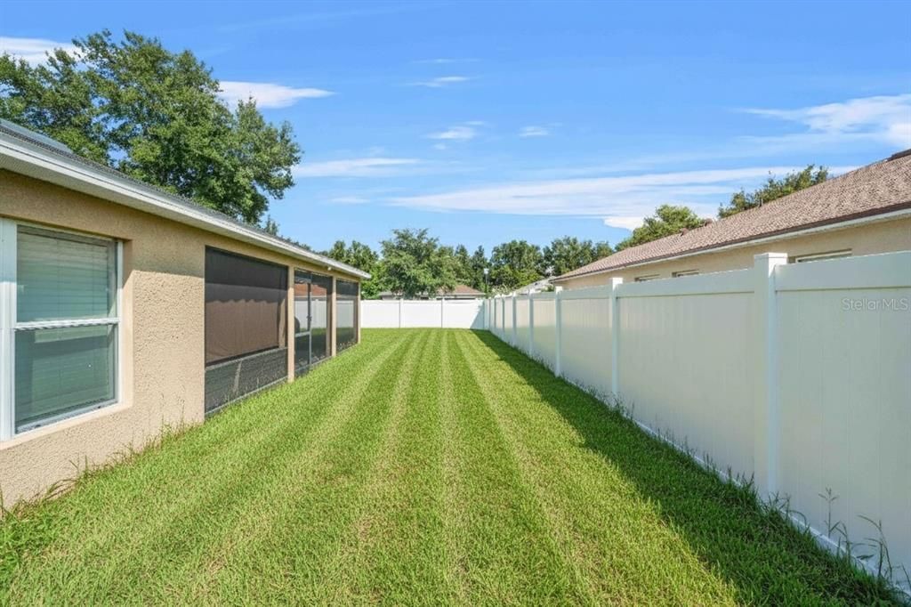 Activo con contrato: $348,000 (3 camas, 2 baños, 1997 Pies cuadrados)