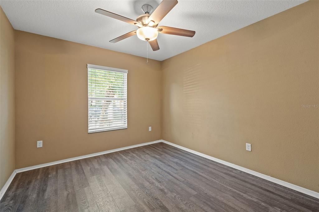 Activo con contrato: $348,000 (3 camas, 2 baños, 1997 Pies cuadrados)