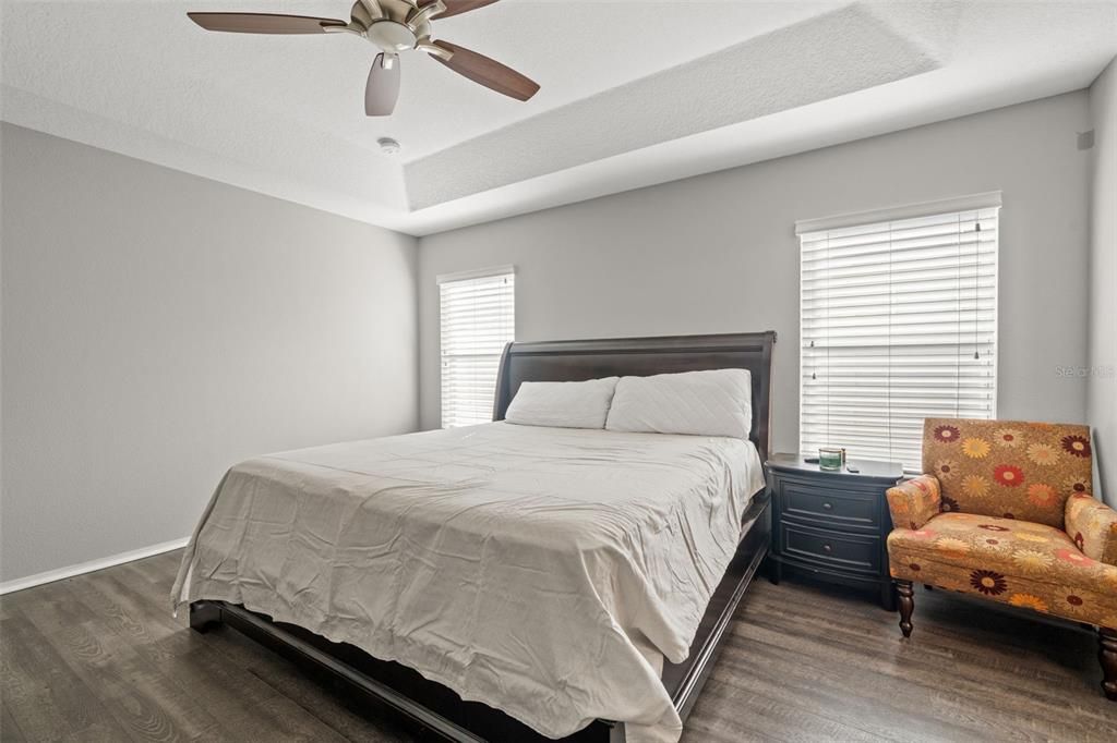 Activo con contrato: $348,000 (3 camas, 2 baños, 1997 Pies cuadrados)