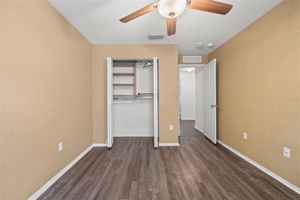 Activo con contrato: $348,000 (3 camas, 2 baños, 1997 Pies cuadrados)