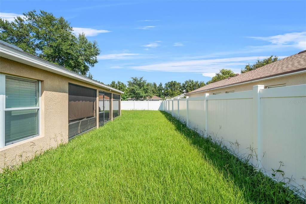 Activo con contrato: $348,000 (3 camas, 2 baños, 1997 Pies cuadrados)