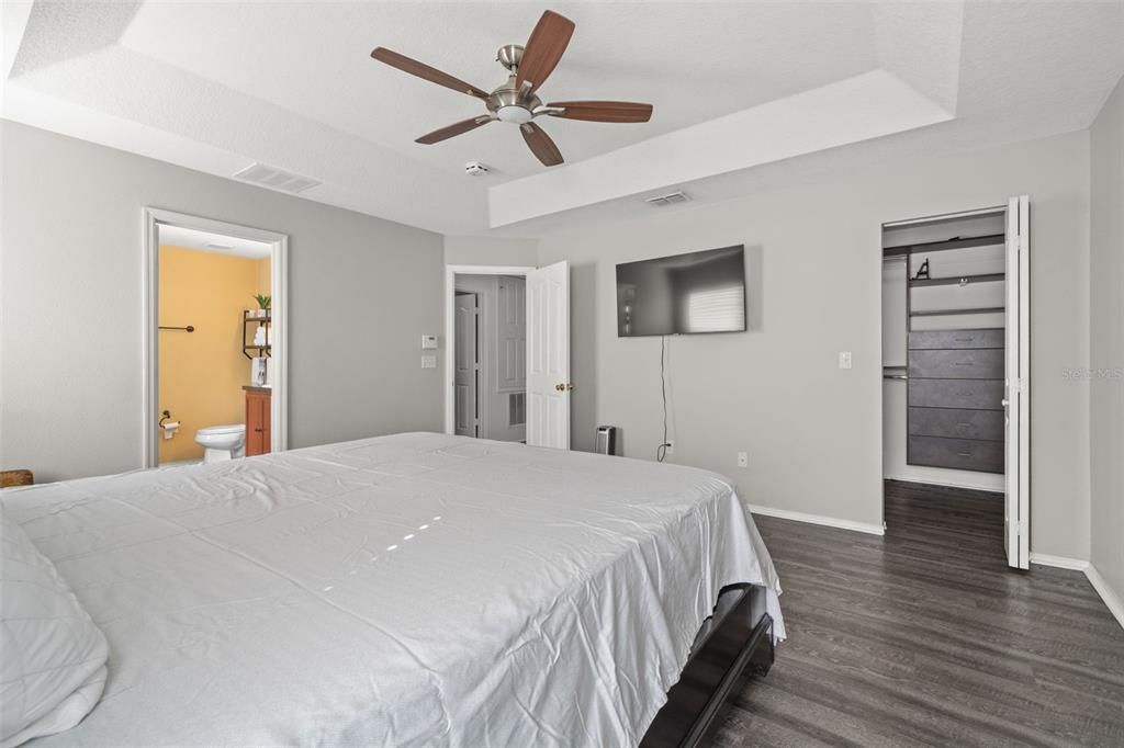 Activo con contrato: $348,000 (3 camas, 2 baños, 1997 Pies cuadrados)