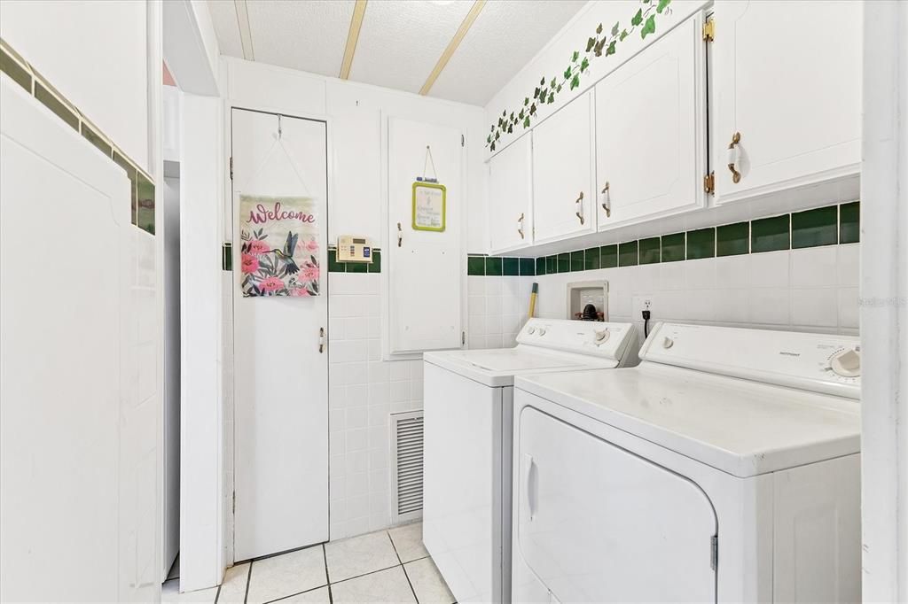 En Venta: $198,500 (2 camas, 2 baños, 1056 Pies cuadrados)