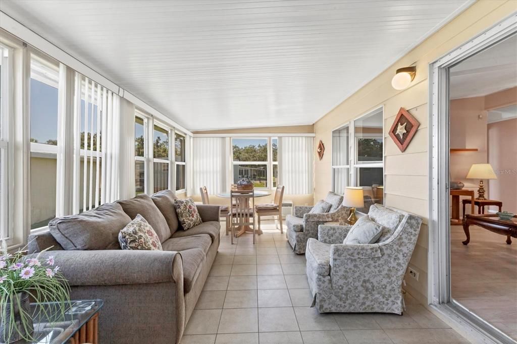 En Venta: $198,500 (2 camas, 2 baños, 1056 Pies cuadrados)