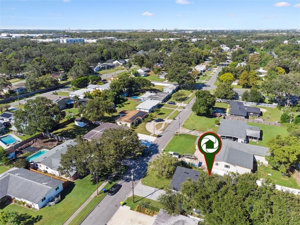 For Sale: $730,000 (4 beds, 2 baths, 2350 Square Feet)