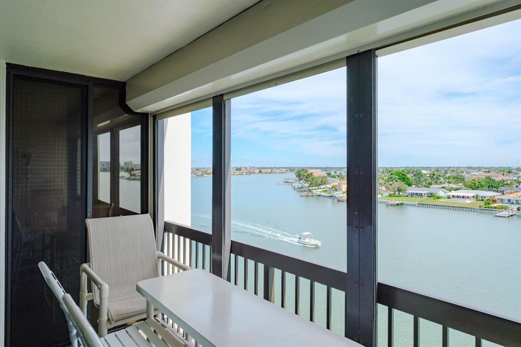 待售: $399,000 (2 贝兹, 2 浴室, 1160 平方英尺)