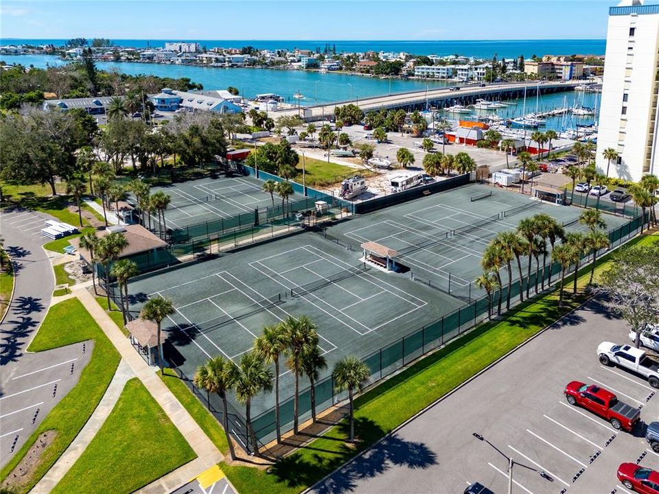 待售: $399,000 (2 贝兹, 2 浴室, 1160 平方英尺)