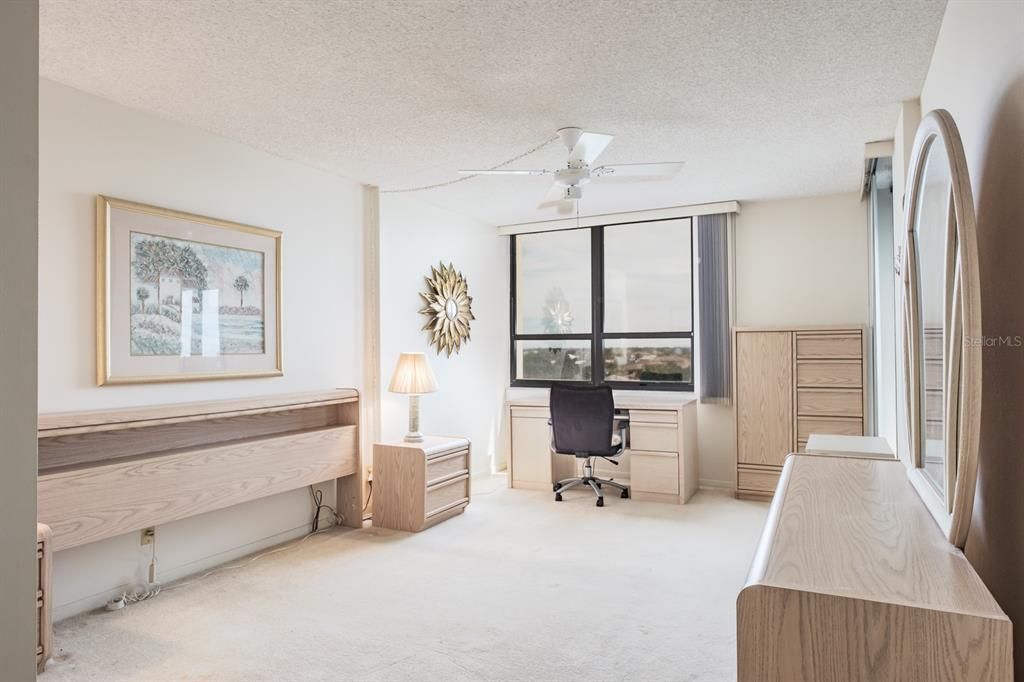 待售: $399,000 (2 贝兹, 2 浴室, 1160 平方英尺)