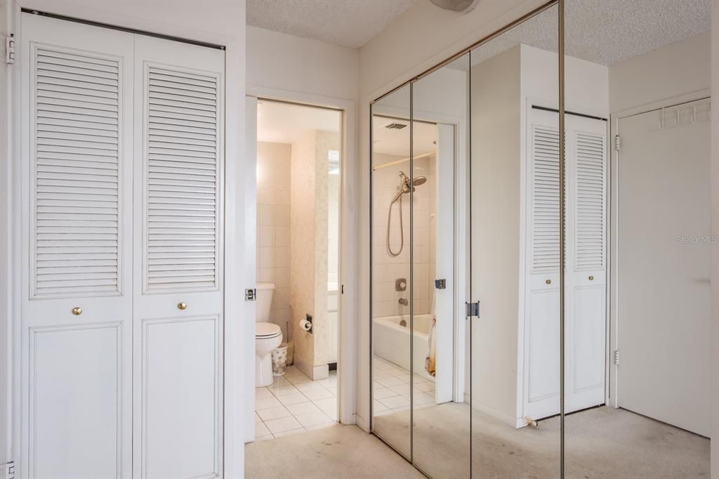 待售: $399,000 (2 贝兹, 2 浴室, 1160 平方英尺)