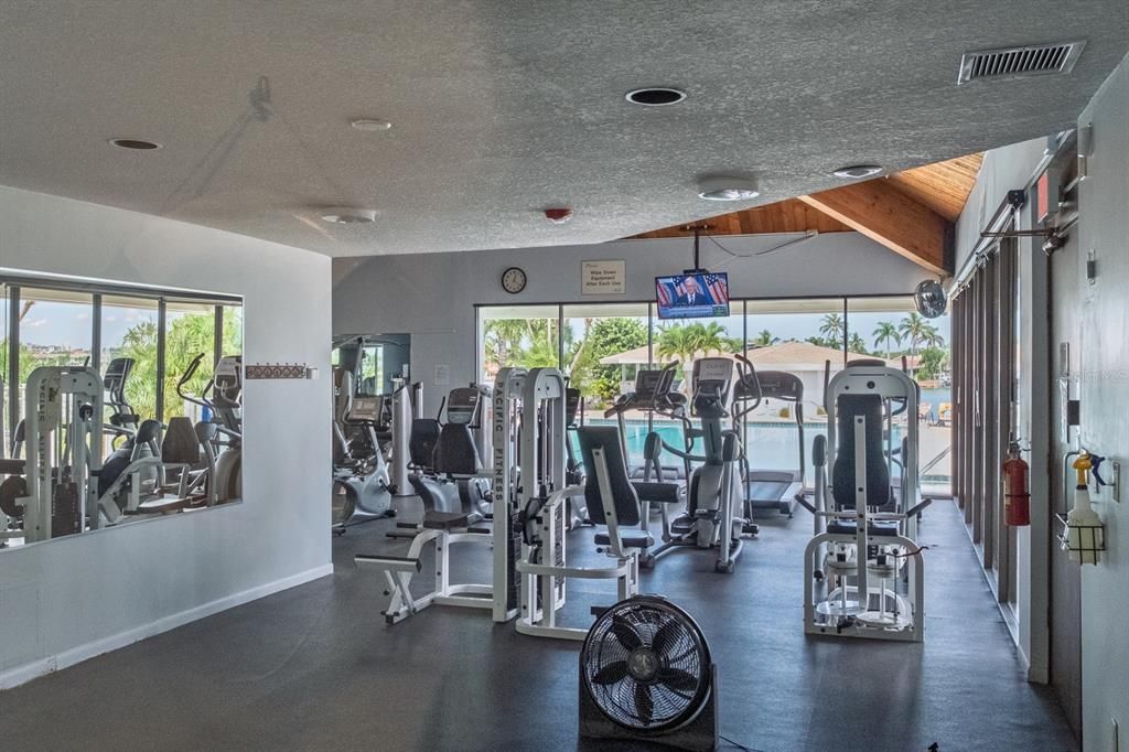 待售: $399,000 (2 贝兹, 2 浴室, 1160 平方英尺)