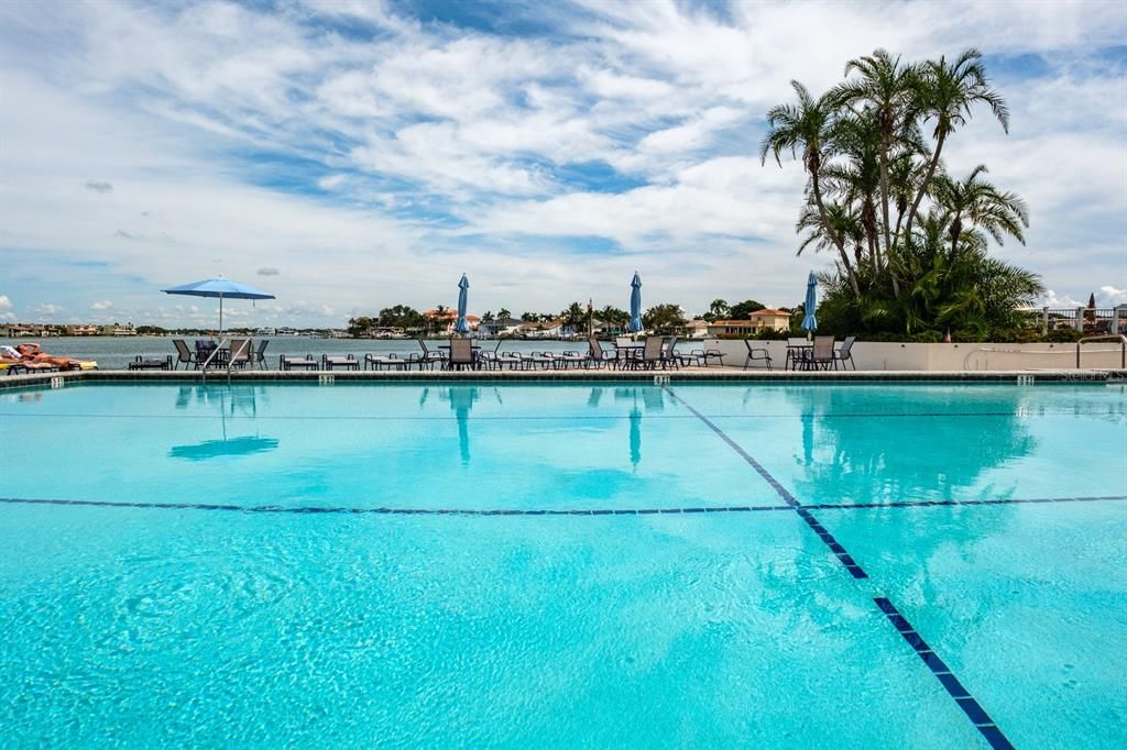 待售: $399,000 (2 贝兹, 2 浴室, 1160 平方英尺)