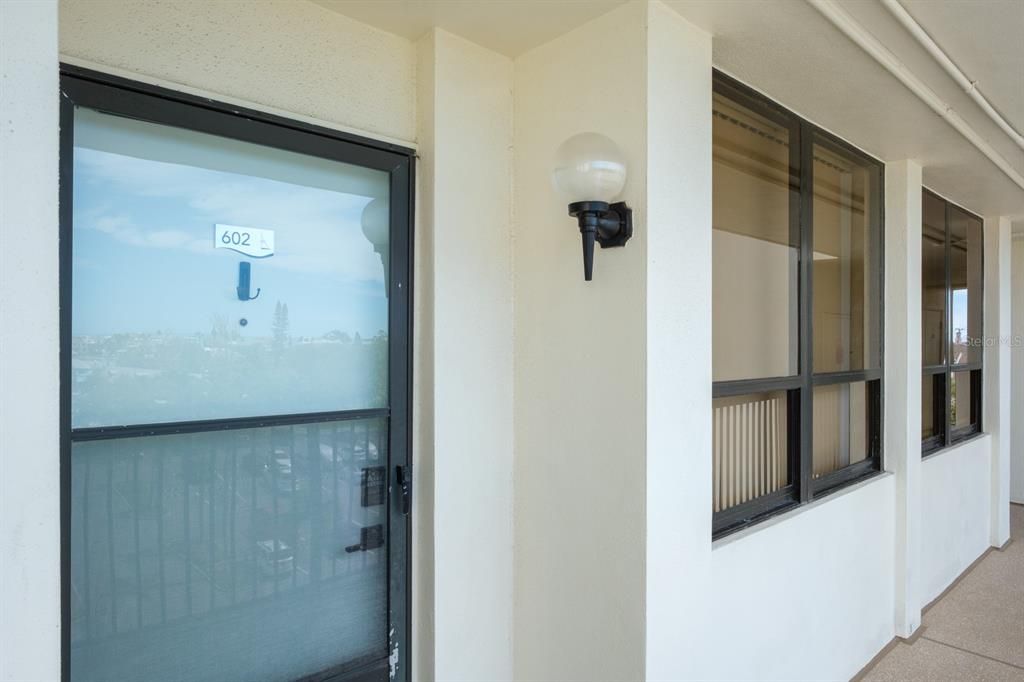 待售: $399,000 (2 贝兹, 2 浴室, 1160 平方英尺)