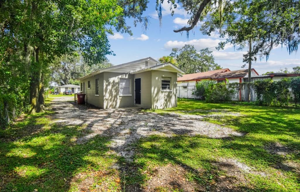 For Sale: $234,400 (3 beds, 1 baths, 768 Square Feet)