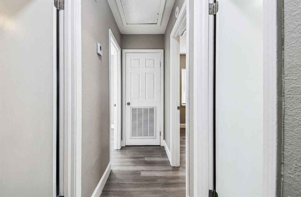 For Sale: $234,400 (3 beds, 1 baths, 768 Square Feet)