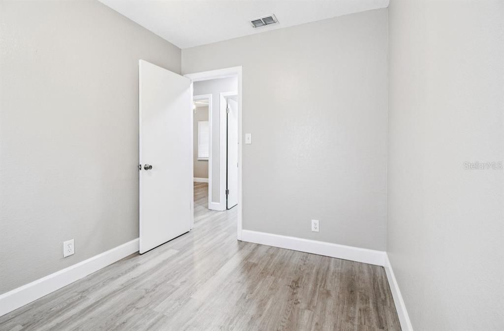 For Sale: $234,400 (3 beds, 1 baths, 768 Square Feet)