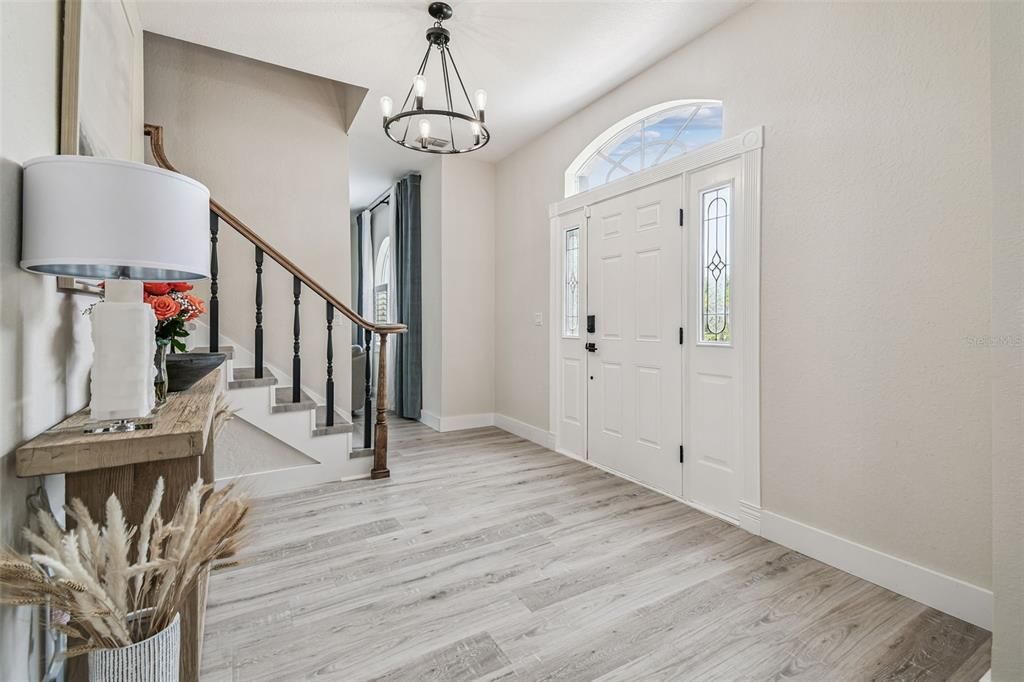 En Venta: $535,000 (4 camas, 3 baños, 2540 Pies cuadrados)