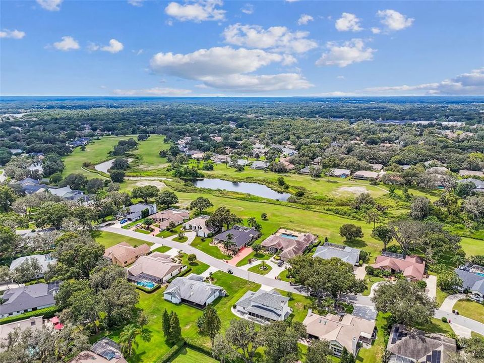 En Venta: $535,000 (4 camas, 3 baños, 2540 Pies cuadrados)